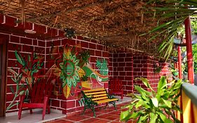 Hostal La Guaca (Adults Only)